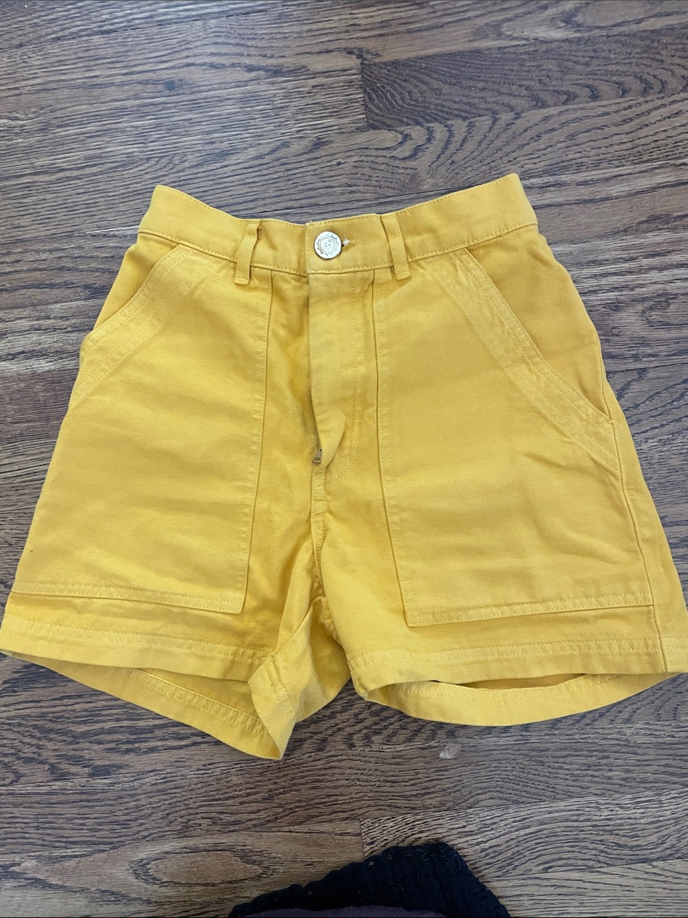 Big Bud Press Shorts in yellow- XXS